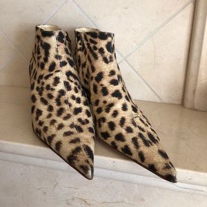 Roberto Cavalli never worn leopard ankle booties
